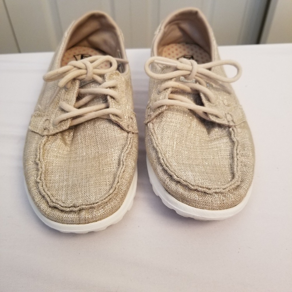 Skechers Metallic Gold Boat Shoes Sneakers Womens Size 6.5 Goga Mat on the go